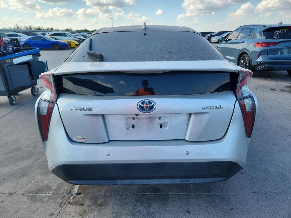 2018 TOYOTA PRIUS FOUR 6