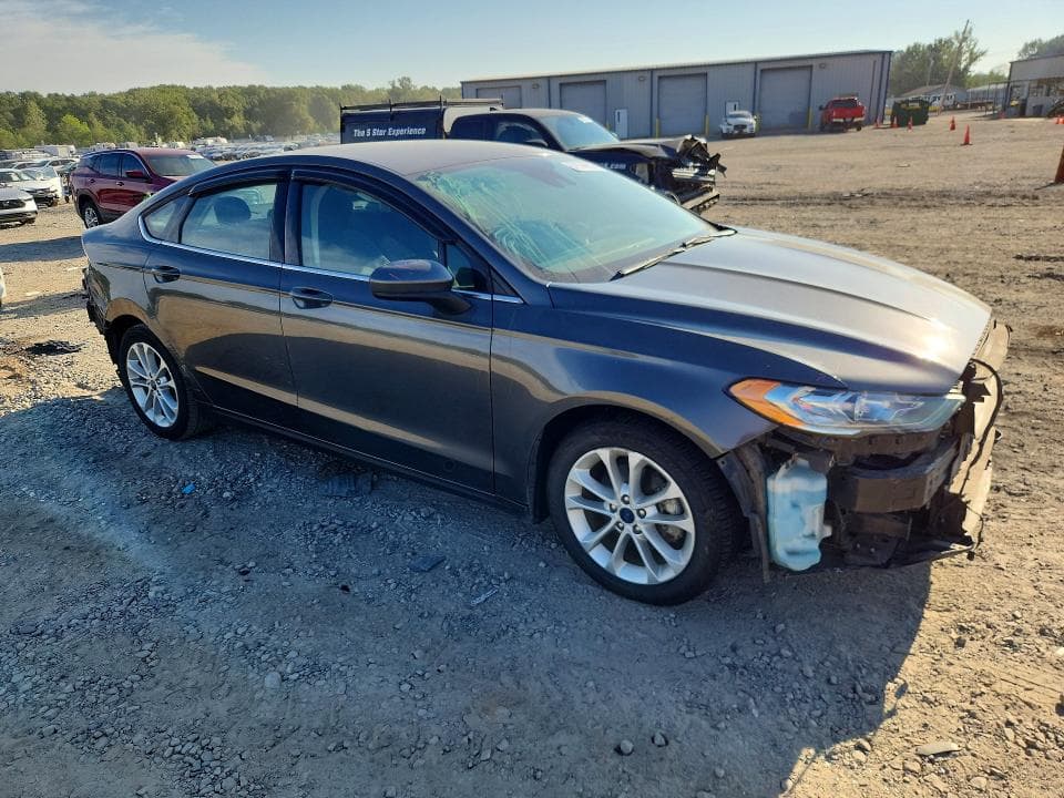 2019 FORD FUSION SE 4