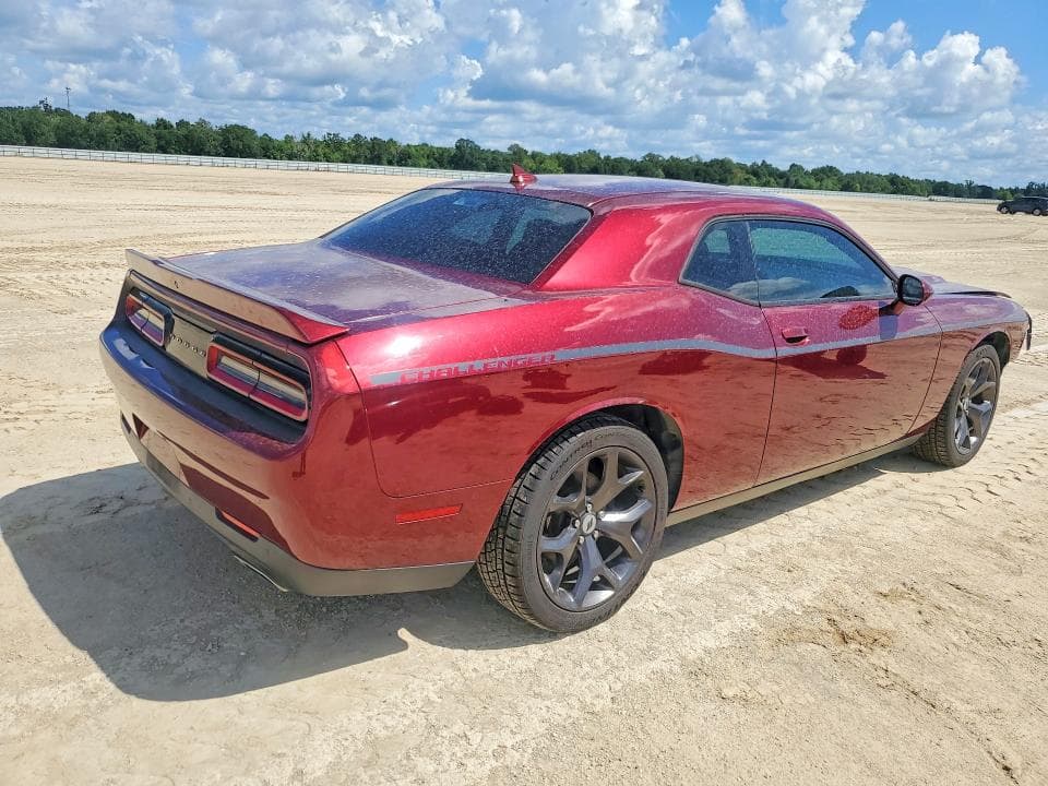 2018 DODGE CHALLENGER SXT 3