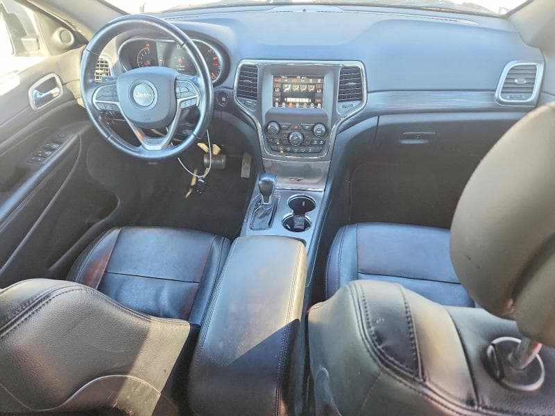 2020 JEEP GRAND CHEROKEE LAREDO 8