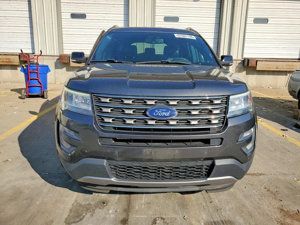 2017 FORD EXPLORER XLT 5