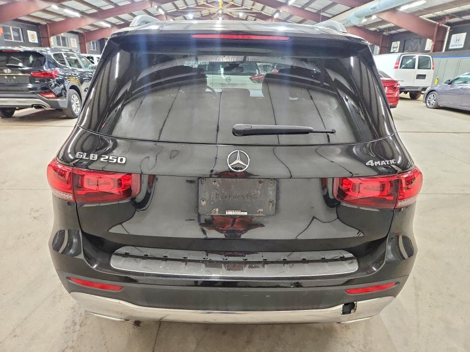2020 MERCEDES-BENZ GLB 250 4MATIC 6