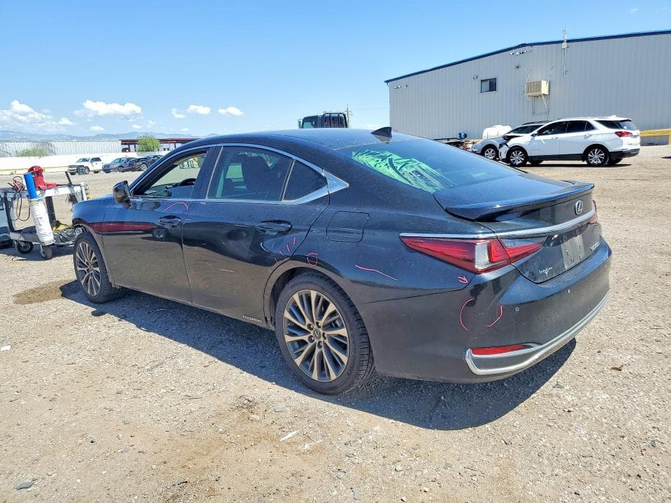 2021 LEXUS ES 300H 2