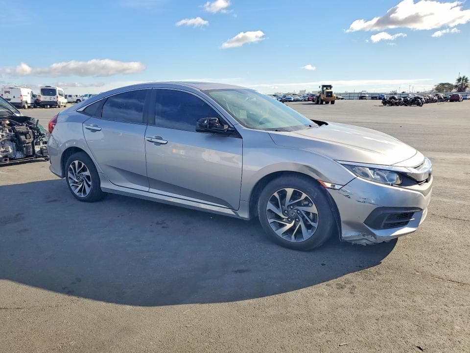 2017 HONDA CIVIC EX 4
