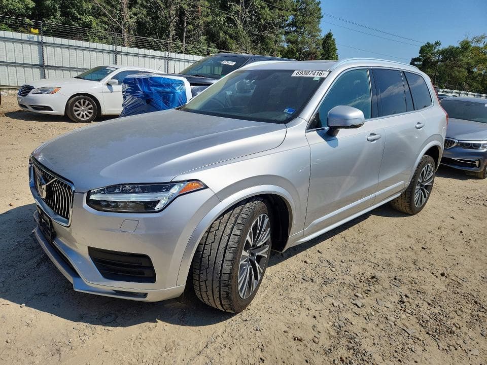 2022 VOLVO XC90 T6 MOMENTUM