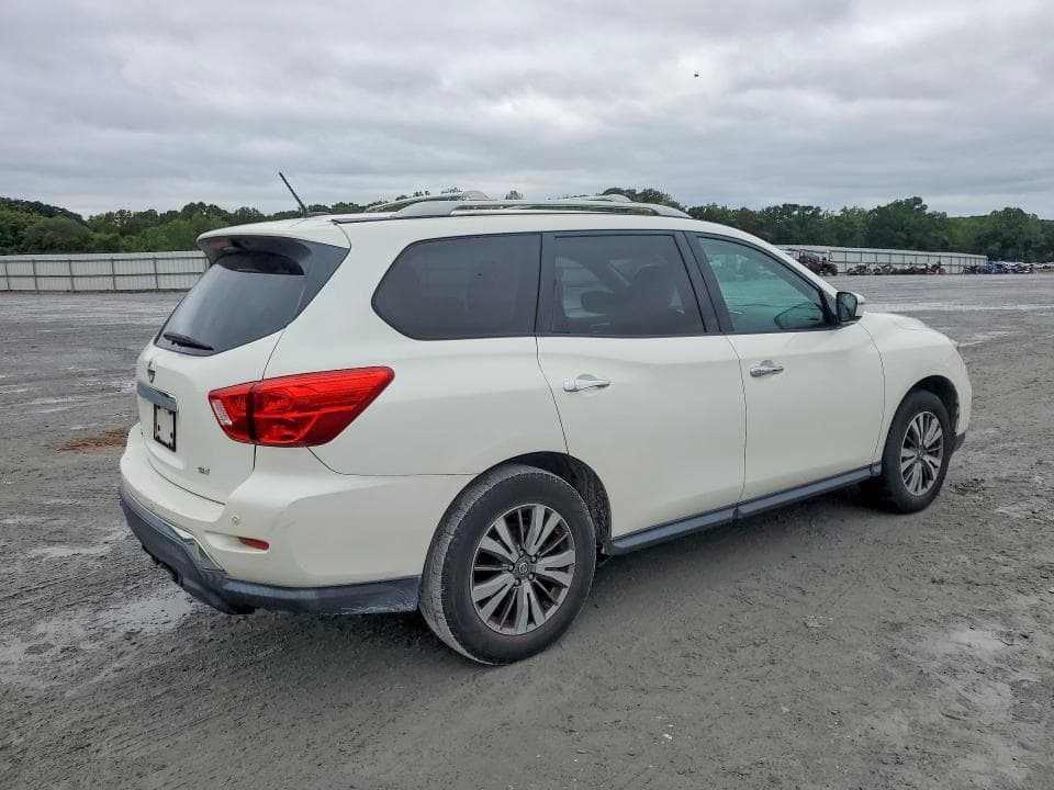 2017 NISSAN PATHFINDER SV 3