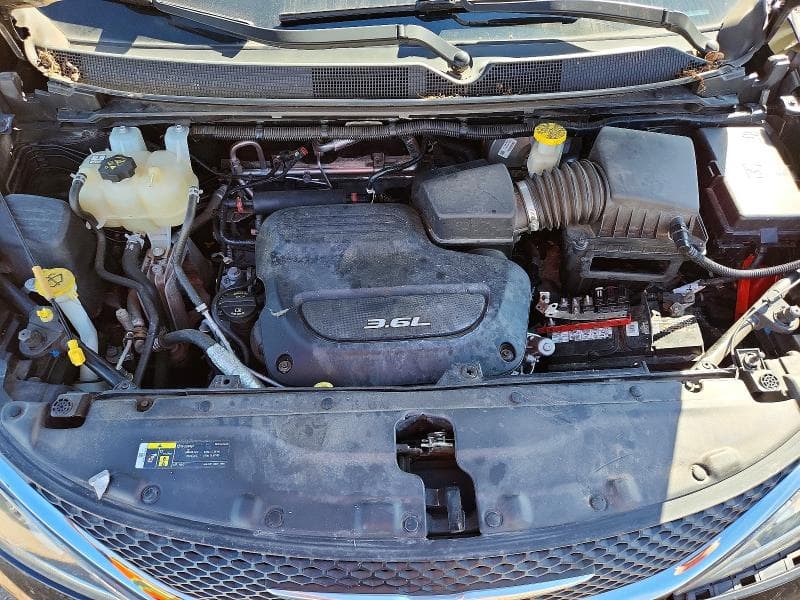 2018 CHRYSLER PACIFICA TOURING L 12