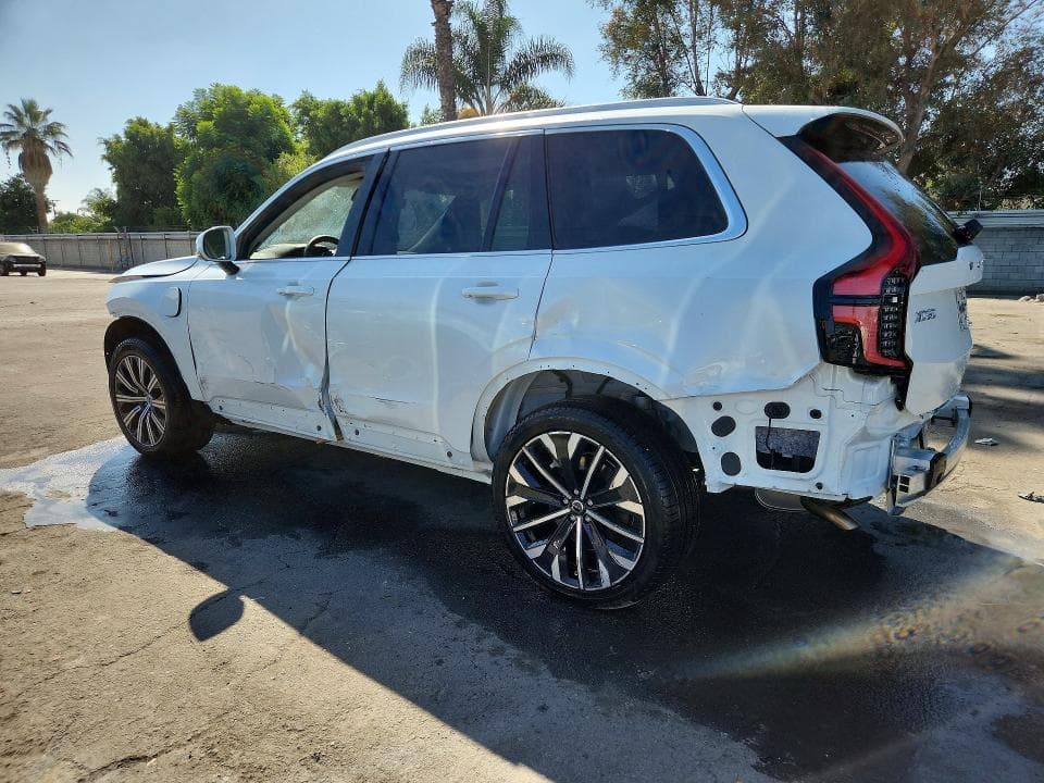 2025 VOLVO XC90 ULTRA 2