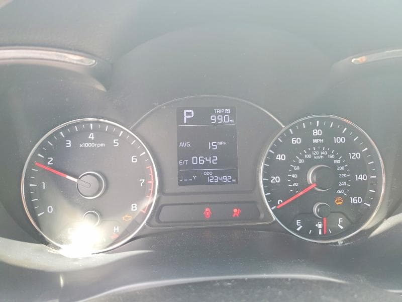 2018 KIA FORTE LX 9