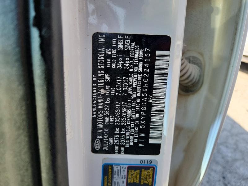 2017 KIA SORENTO LX V6 13