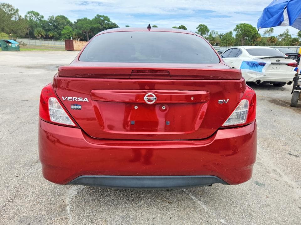 2017 NISSAN VERSA 6