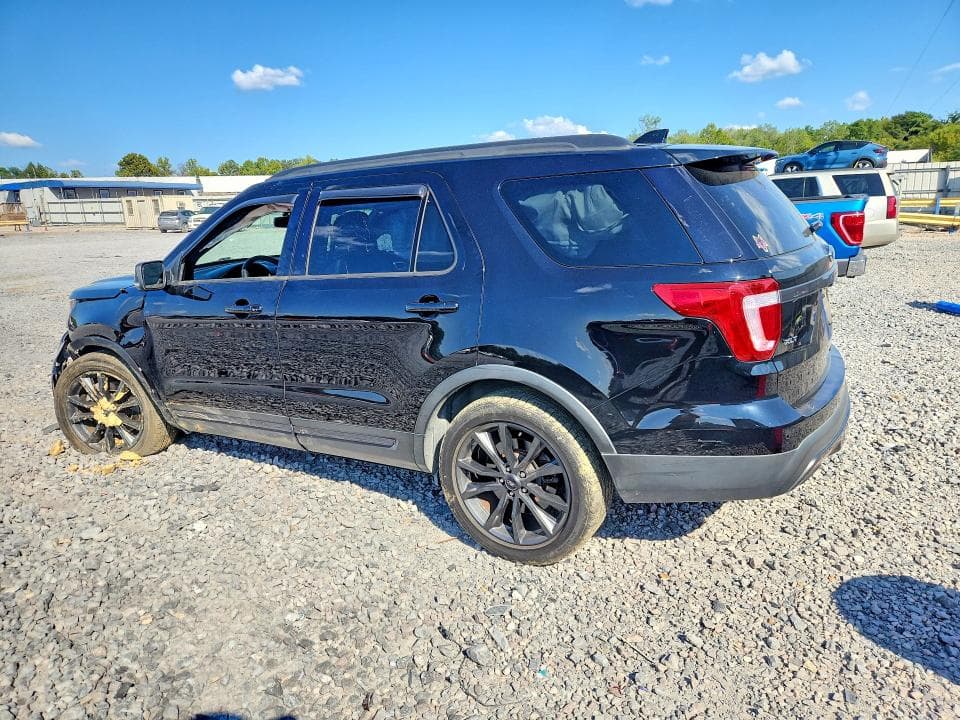 2017 FORD EXPLORER XLT 2