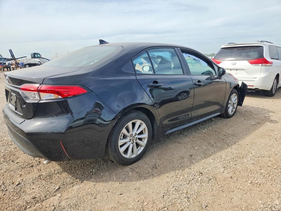 2026 TOYOTA COROLLA LE 3