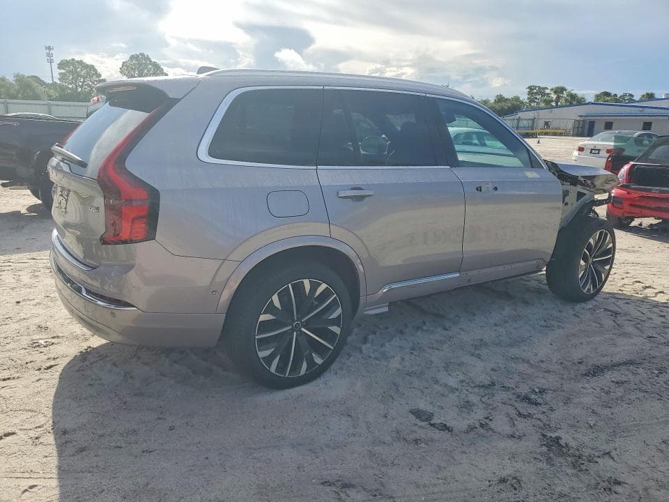 2026 VOLVO XC90 PLUS 3