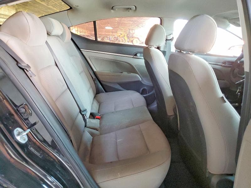 2017 HYUNDAI ELANTRA SE 10