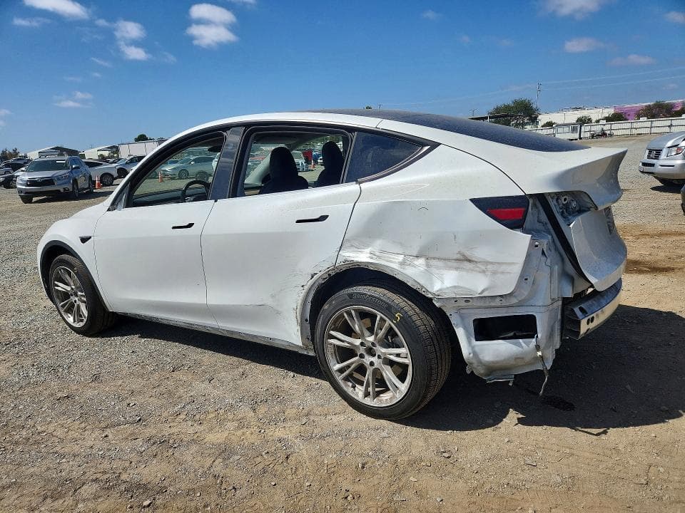 2023 TESLA MODEL Y 2