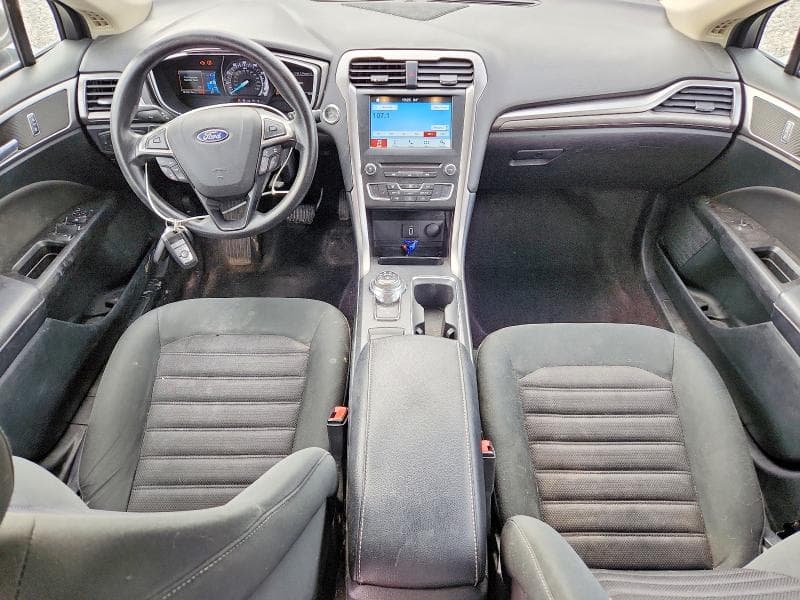 2017 FORD FUSION SE 8