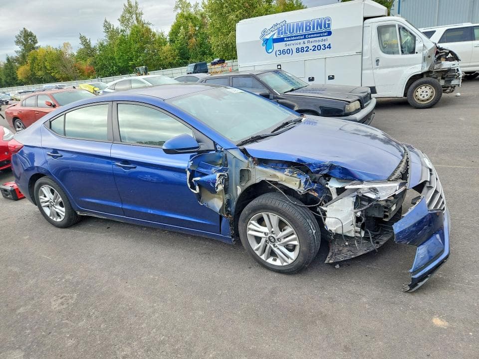 2020 HYUNDAI ELANTRA SEL 4