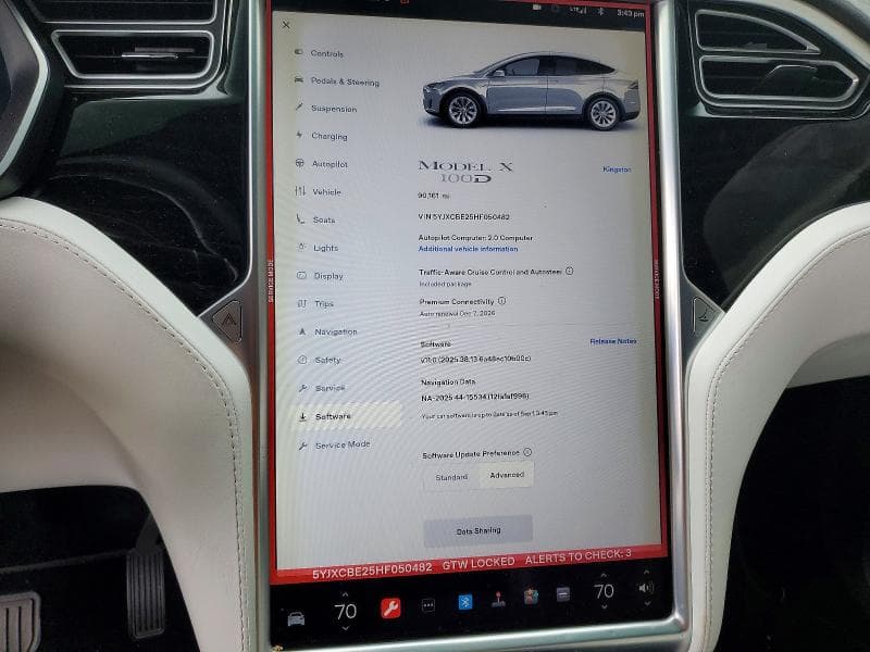 2017 TESLA MODEL X 9