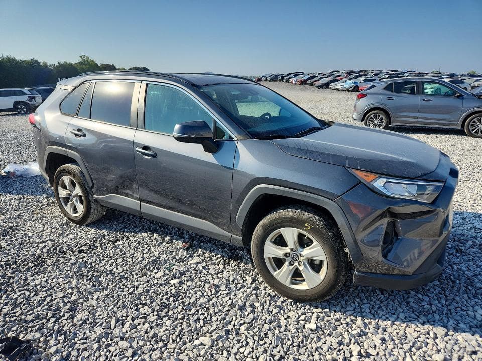 2019 TOYOTA RAV4 XLE 4