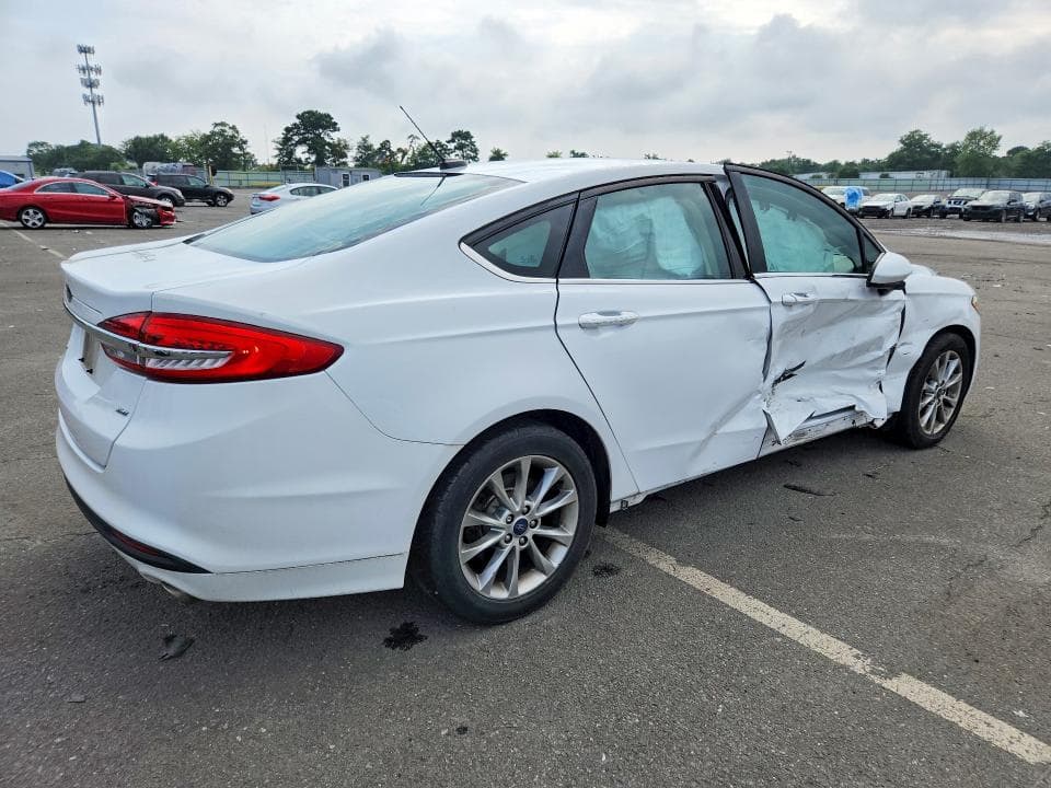 2017 FORD FUSION SE 3