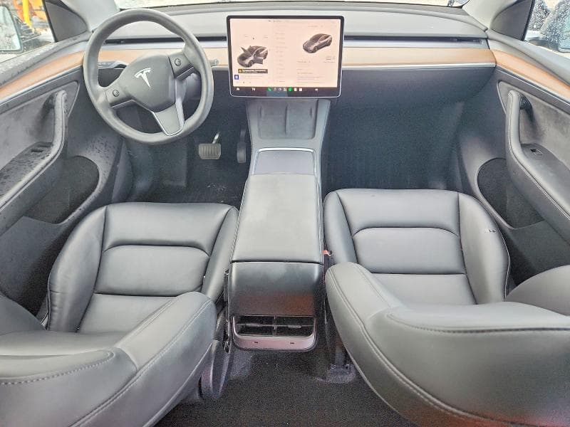 2023 TESLA MODEL Y 8