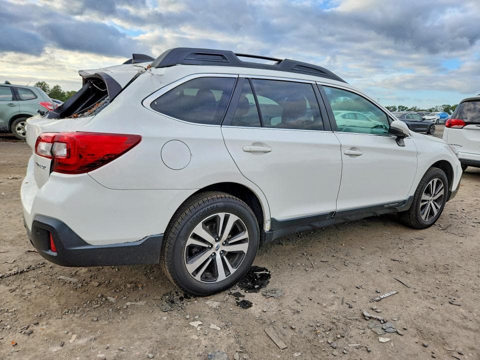 2018 SUBARU OUTBACK 2.5I LIMITED 3