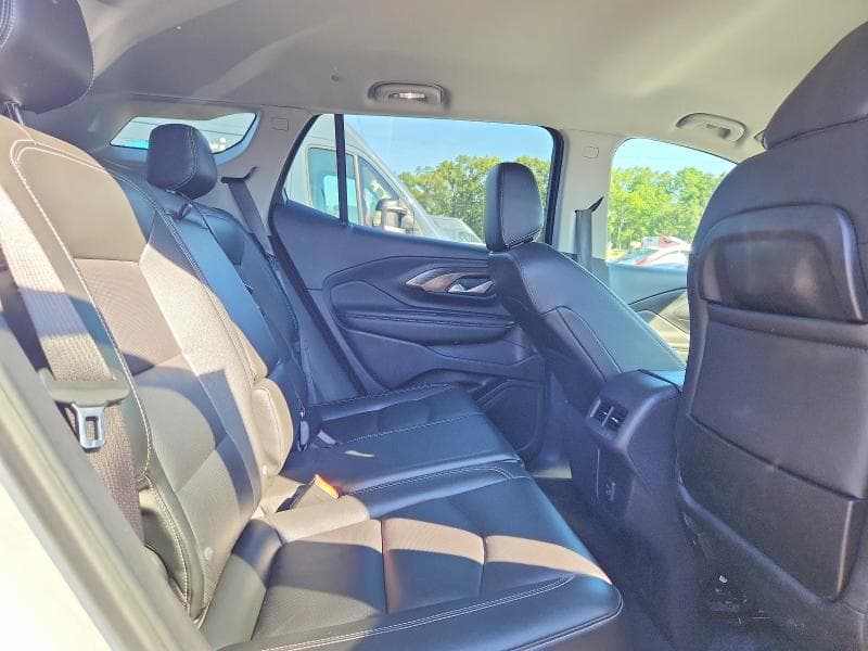 2024 GMC TERRAIN SLT 11