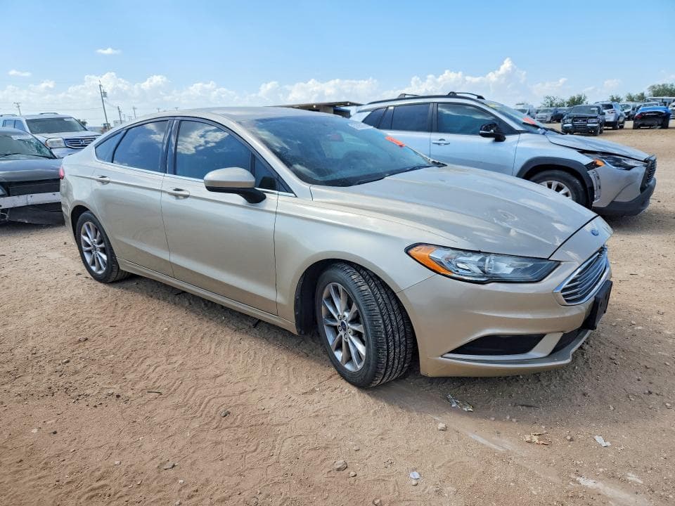 2017 FORD FUSION SE 4