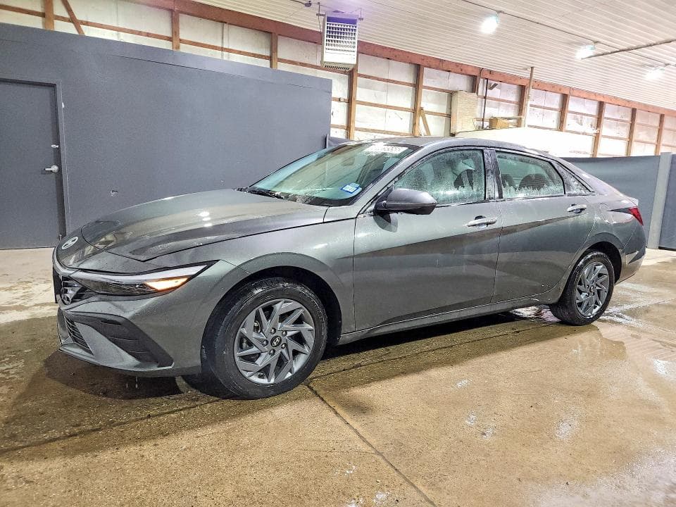 2024 HYUNDAI ELANTRA SEL - 1