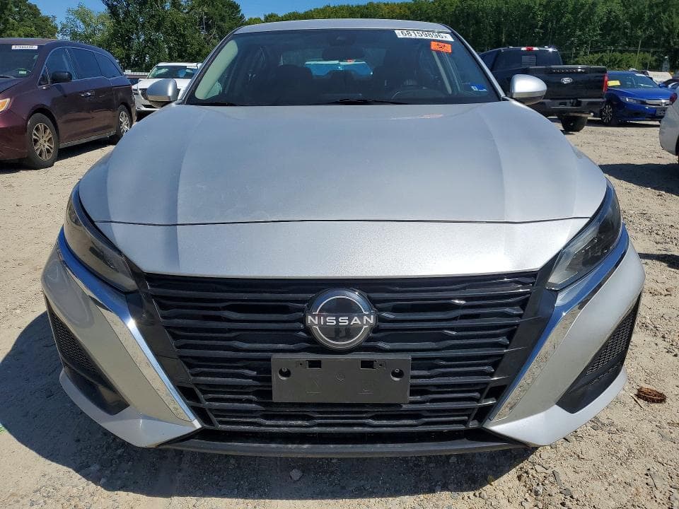 2023 NISSAN ALTIMA SV 5