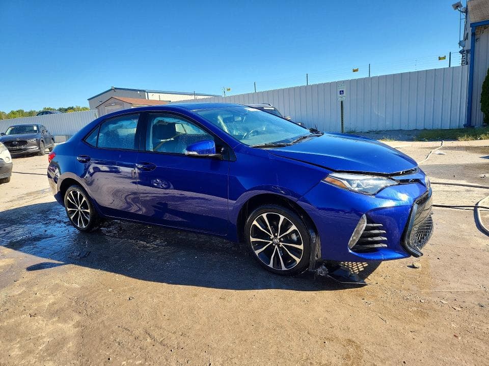 2019 TOYOTA COROLLA SE 4