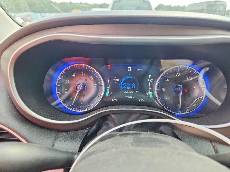 2017 CHRYSLER PACIFICA TOURING L PLUS 9