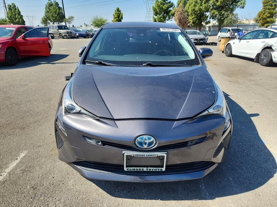 2017 TOYOTA PRIUS TWO 5