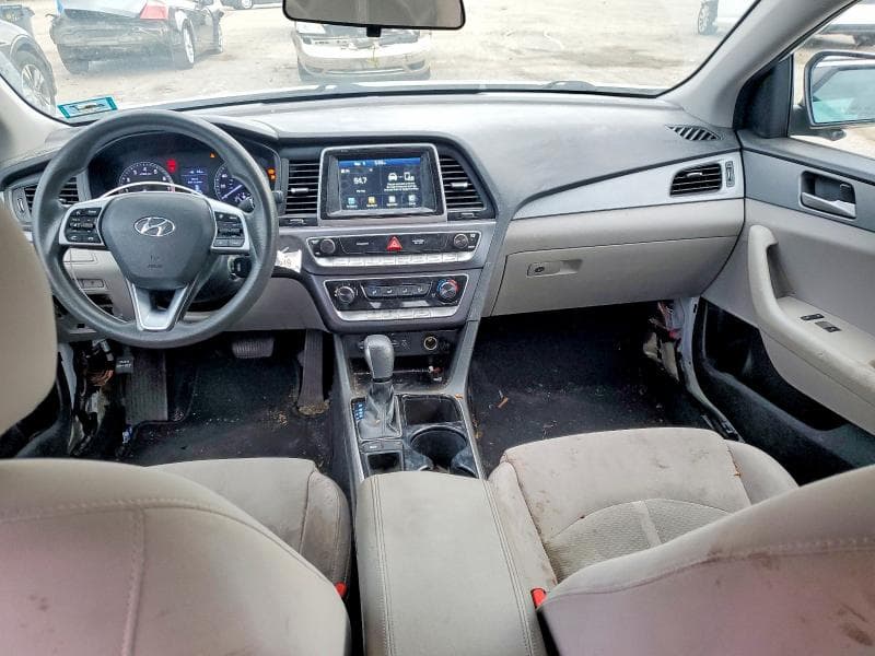 2018 HYUNDAI SONATA SE 8