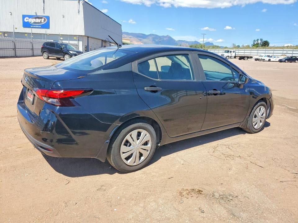 2021 NISSAN VERSA S 3