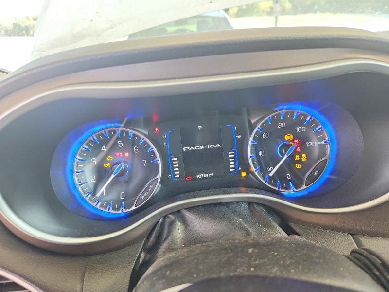 2019 CHRYSLER PACIFICA TOURING L 9