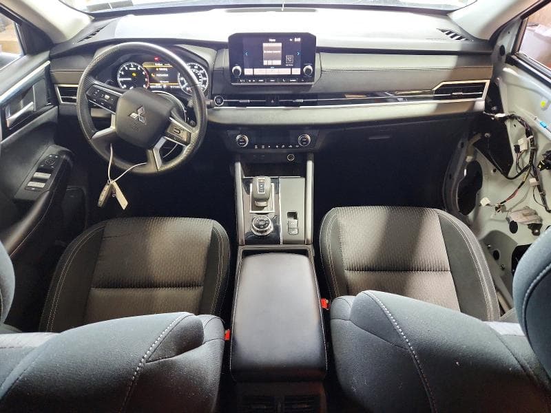 2022 MITSUBISHI OUTLANDER ES 8