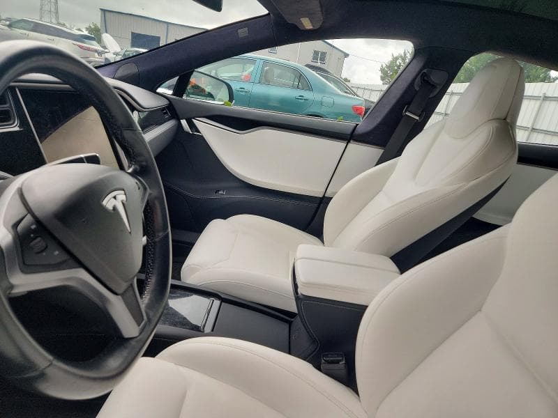 2020 TESLA MODEL S 9