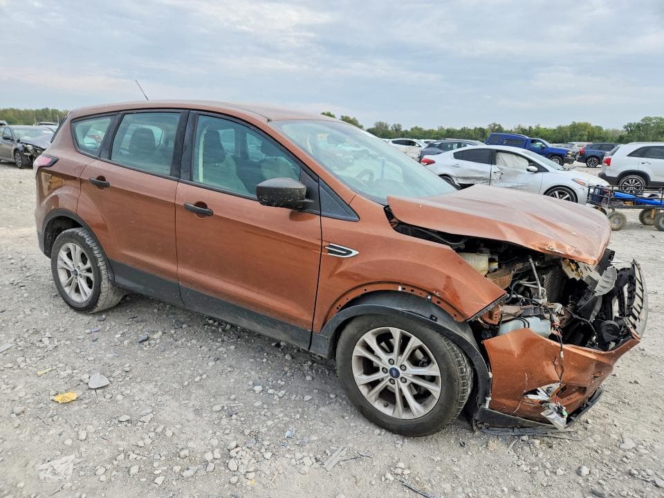 2017 FORD ESCAPE S 4