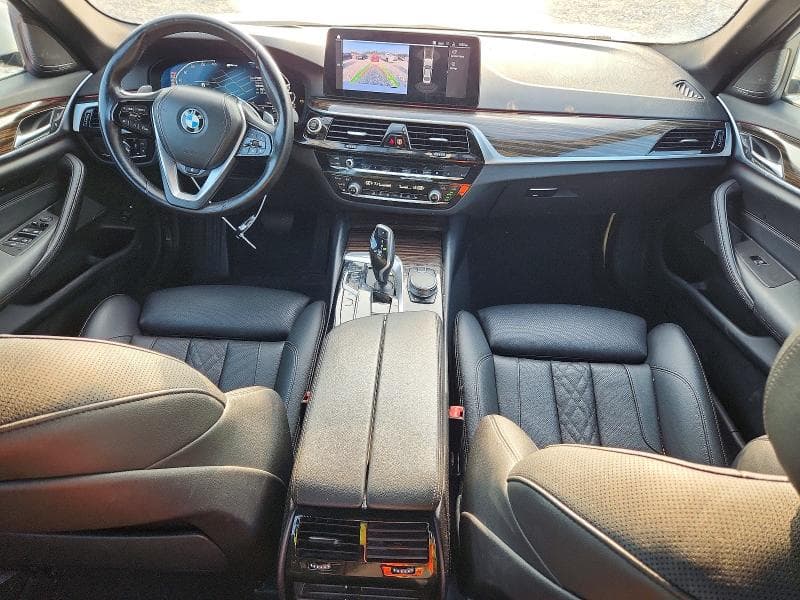 2023 BMW 530E 8