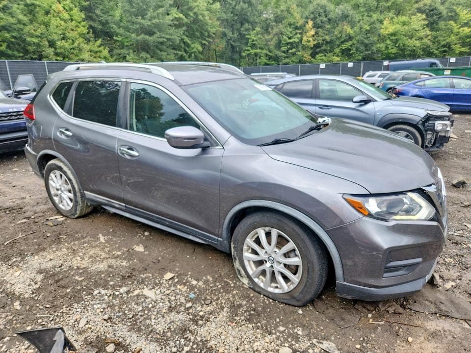 2018 NISSAN ROGUE SV 4