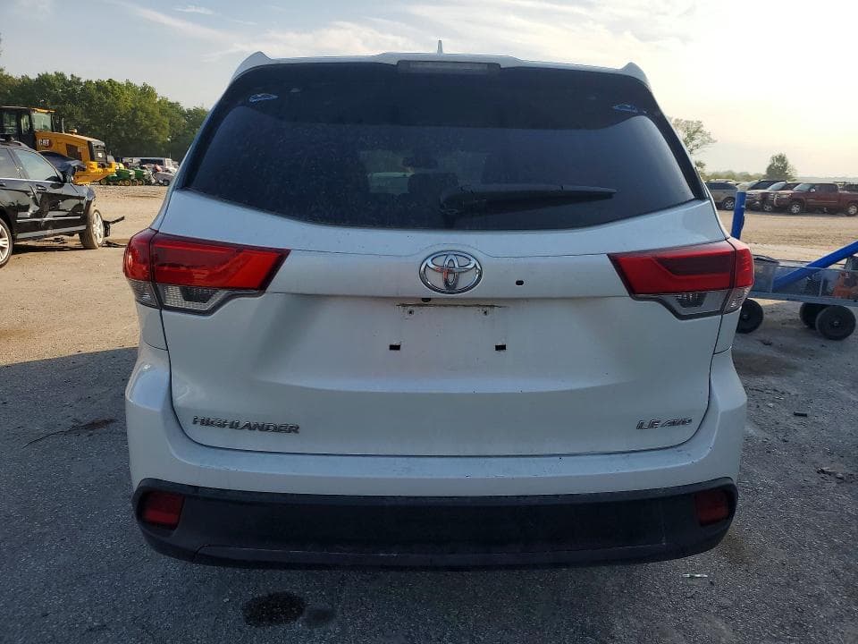 2017 TOYOTA HIGHLANDER LE PLUS 6