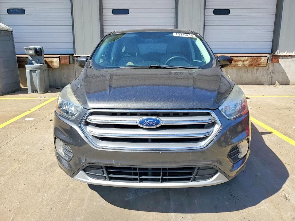 2017 FORD ESCAPE SE 5
