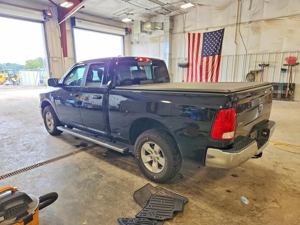 2019 RAM 1500 CLASSIC SLT 2