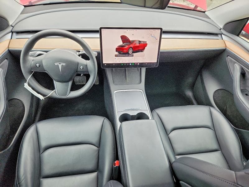 2023 TESLA MODEL Y 8