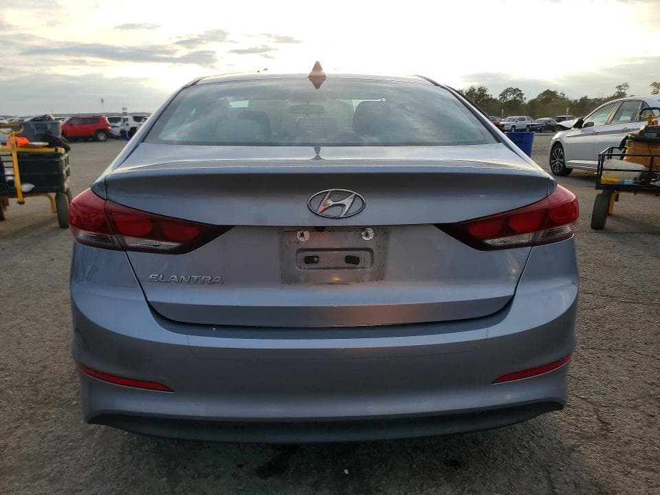 2017 HYUNDAI ELANTRA SE 6