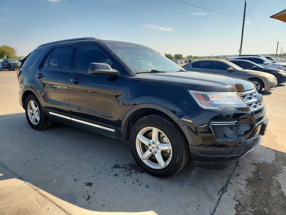 2019 FORD EXPLORER XLT 4