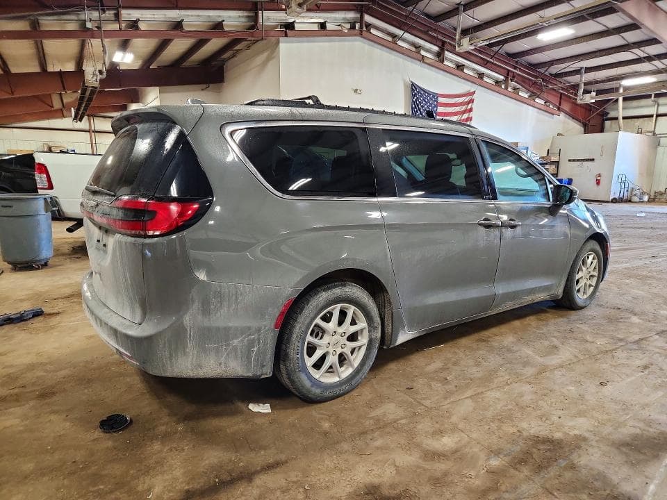2022 CHRYSLER PACIFICA TOURING L 3