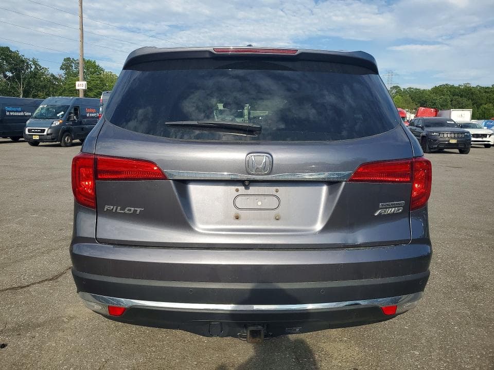 2017 HONDA PILOT TOURING 6